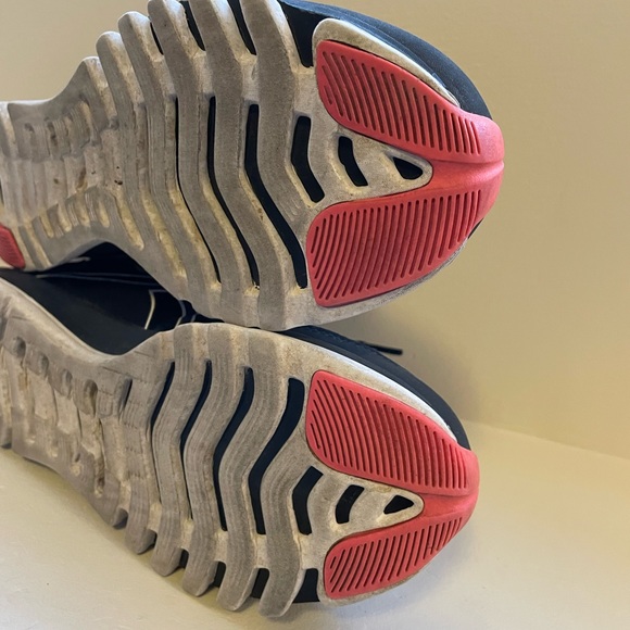 Reebok Runners - Picture 3 of 12